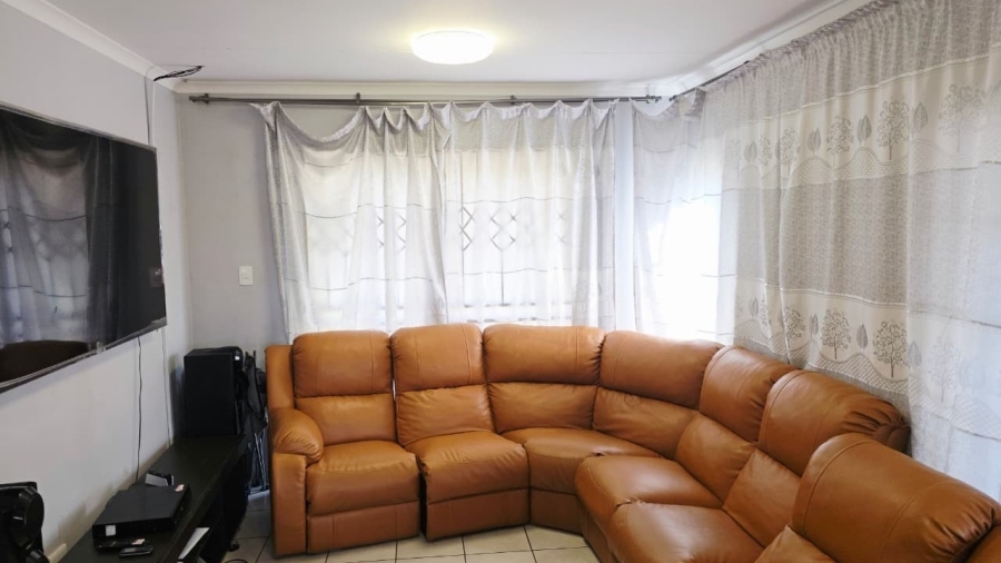 3 Bedroom Property for Sale in Waterkloof East North West